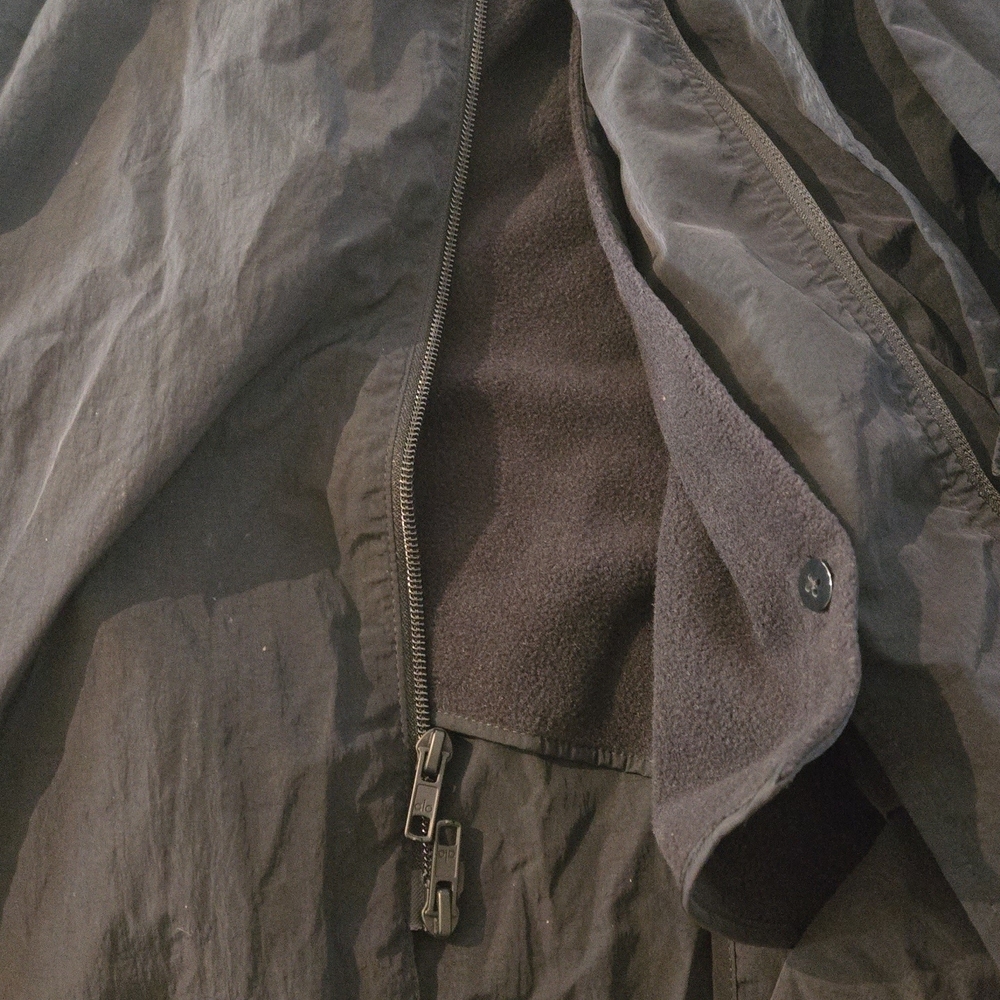 ALO Yoga long  Black Rain Coat With Removable Couzy fur .